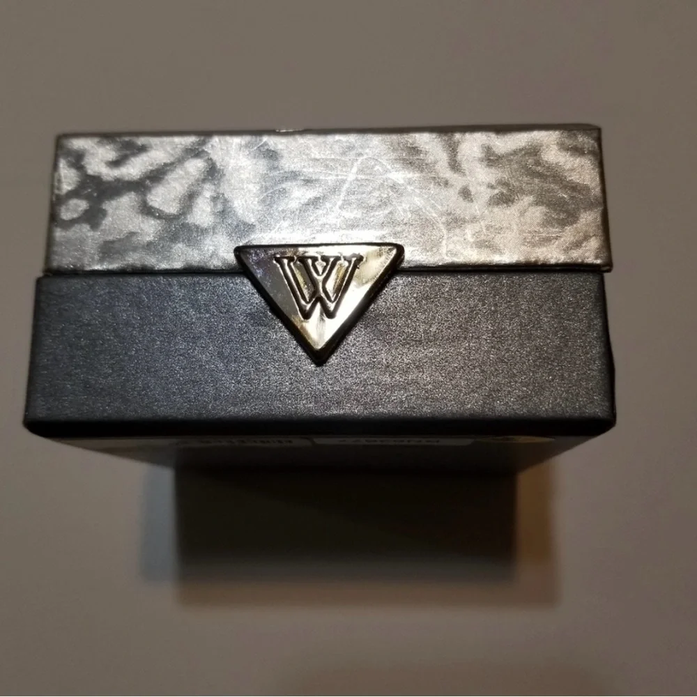 Crystal Open Heart Brooch - Picture 7 of 8